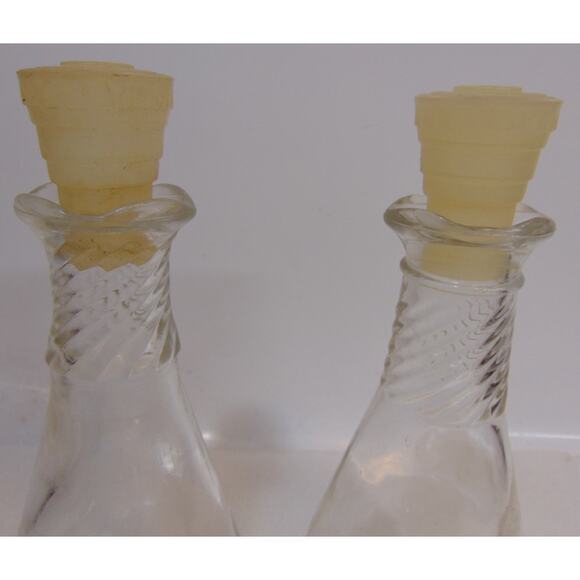 2 Vintage Clear Glass Anchor Hocking Olive Oil and Vinegar Cruets Stoppers 6" - Picture 3 of 10